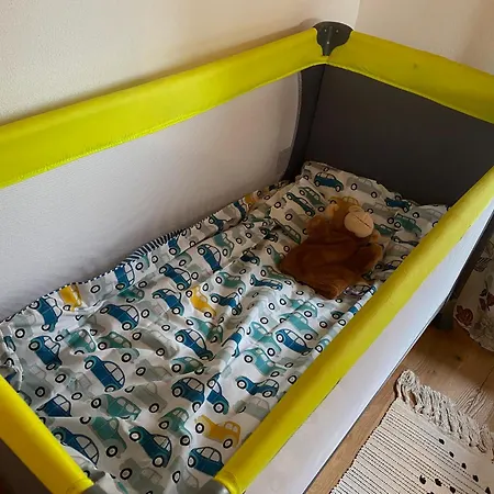 Townhouse Am Kurpark - Top Bewertet Von Familien! Ruhig, Zentral - Mit Terrasse, Parkplatz, Wallbox, Grill, Und Inklusive Waeschepaket *