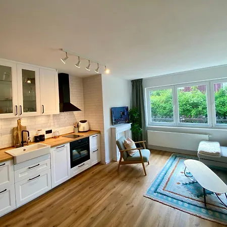Ferienhaus Townhouse Am Kurpark - Top Bewertet Von Familien! Ruhig, Zentral - Mit Terrasse, Parkplatz, Wallbox, Grill, Und Inklusive Waeschepaket